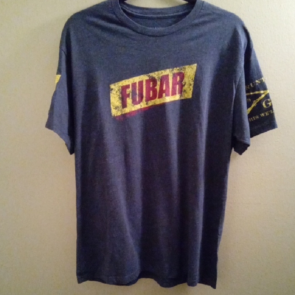 Mens L Grunt Style Gray and Yellow Short Sleeve Tees Casual Collection